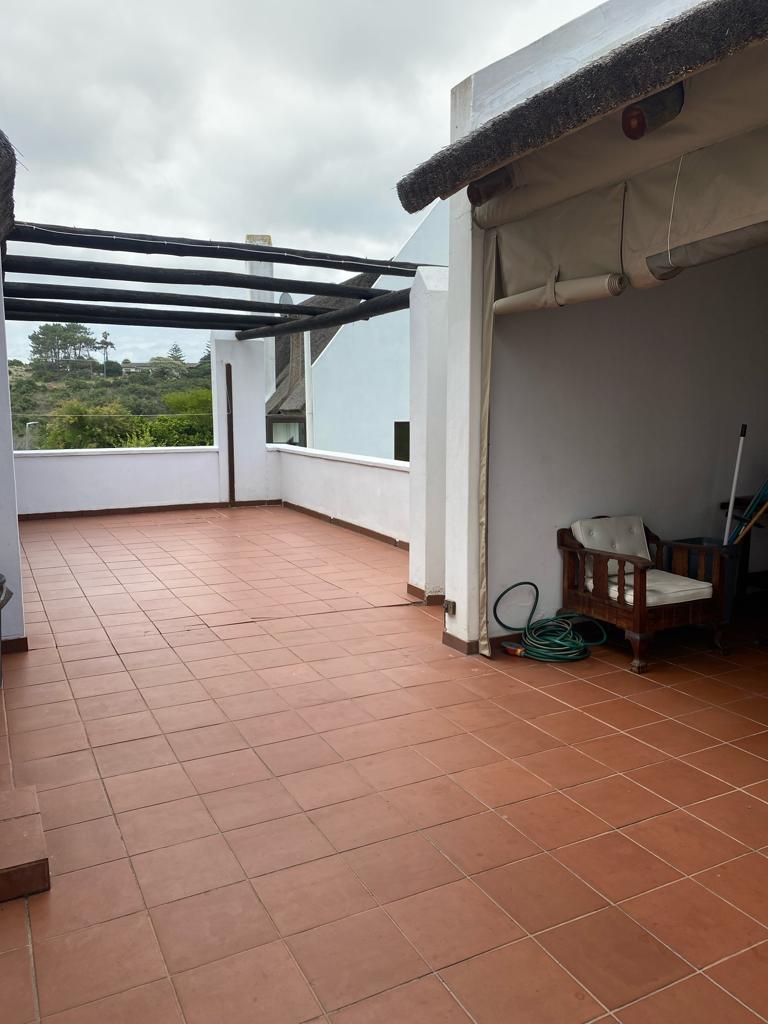 To Let 6 Bedroom Property for Rent in Stilbaai Wes Western Cape